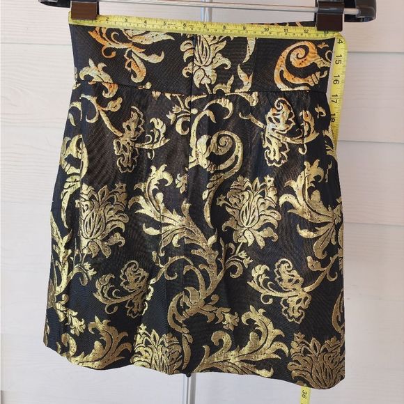 Black and Gold Metallic skirt Sz 2 By ABS Allen Schwartz - Picture 4 of 8